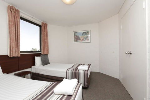 Atrium Hotel Mandurah - Airlie Beach Holiday 5
