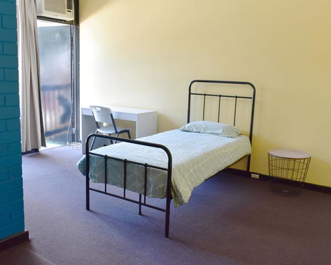 Billabong Backpackers Resort - Airlie Beach Holiday 5