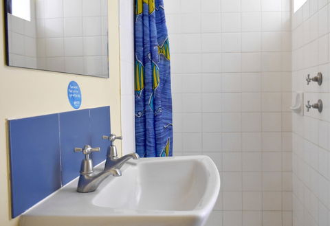 Billabong Backpackers Resort - Airlie Beach Holiday 2