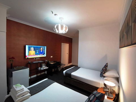 Criterion Hotel Perth - Airlie Beach Holiday 13