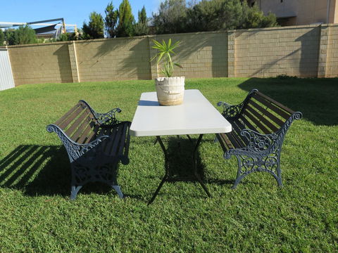 Jurien Beachfront Holiday Units - Airlie Beach Holiday 6