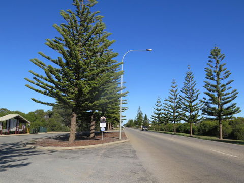 Jurien Beachfront Holiday Units - Airlie Beach Holiday 33