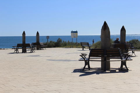 Jurien Beachfront Holiday Units - Airlie Beach Holiday 35