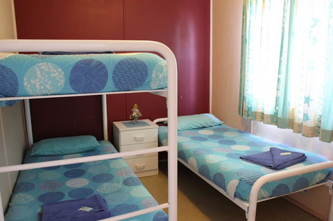 Jurien Beachfront Holiday Units - Airlie Beach Holiday 12