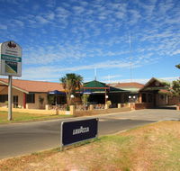 Cervantes Pinnacles Motel - Airlie Beach Holiday