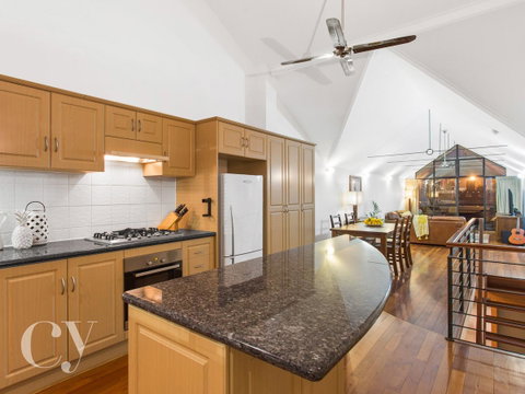 James Street Warehouse - Airlie Beach Holiday 15