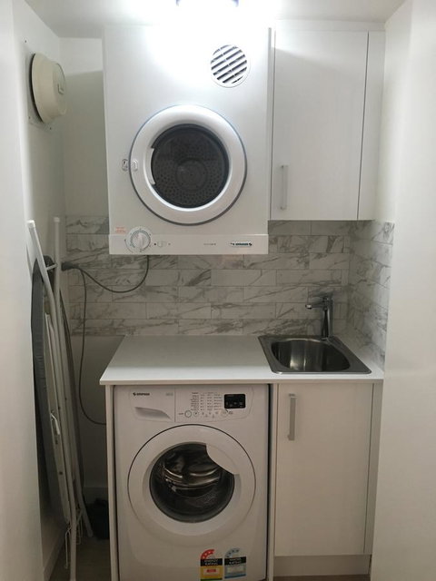Fremantle Harbour Townhouse - Airlie Beach Holiday 3
