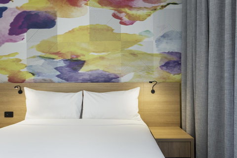 Ibis Styles Hobart - Airlie Beach Holiday 9