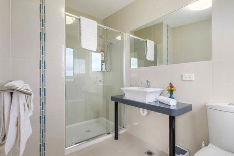 Manfield Seaside Bruny Island - Airlie Beach Holiday 12