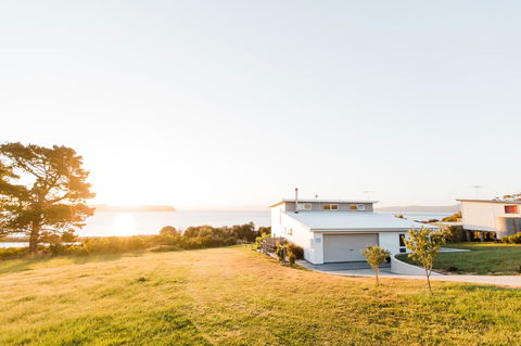 Manfield Seaside Bruny Island - Airlie Beach Holiday 29