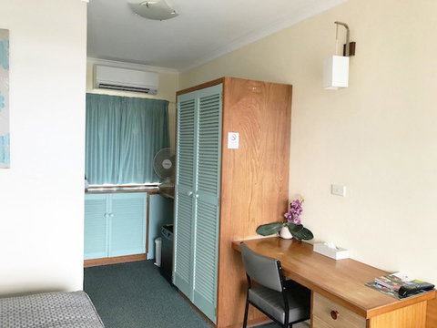 The Waterfront Wynyard - Airlie Beach Holiday 32