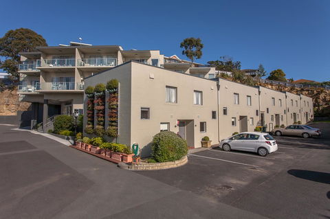 Bay View Villas - Airlie Beach Holiday 0