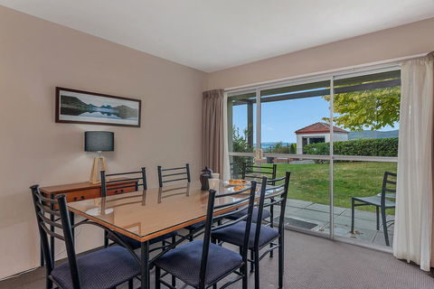 Bay View Villas - Airlie Beach Holiday 9