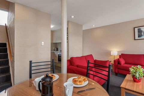 Bay View Villas - Airlie Beach Holiday 36