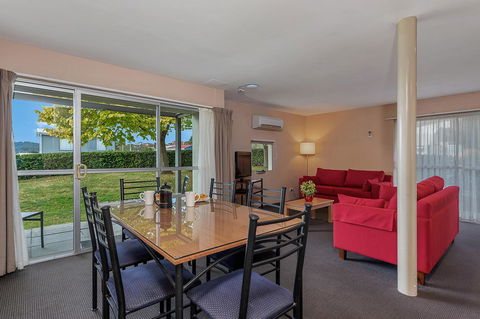 Bay View Villas - Airlie Beach Holiday 10