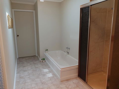 Garden By The Beach - Gateway To The East Coast, Close To Airport - Airlie Beach Holiday 12