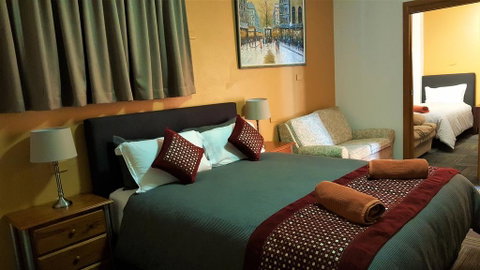 New Olympic Motel - Airlie Beach Holiday 0