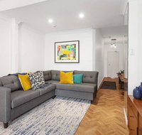 Newly Renovated Potts Point 2BR Art Deco - Airlie Beach Holiday