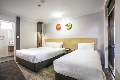 Nightcap At Jamison Hotel - Airlie Beach Holiday 1