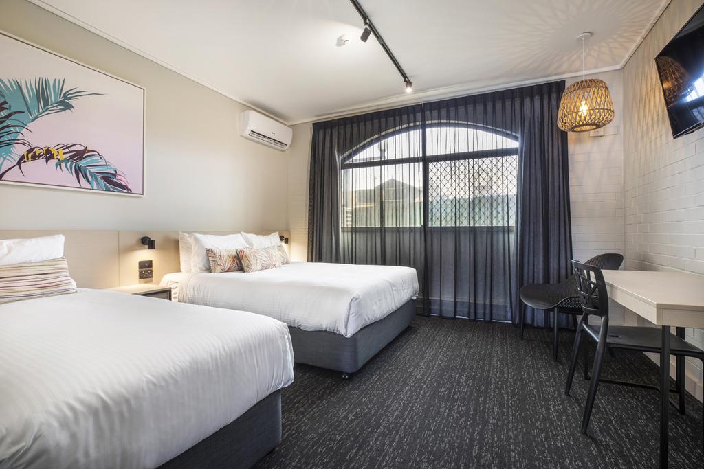 Ellen Grove QLD Airlie Beach Holiday