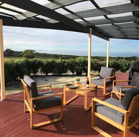 NOR'EAST Beaumaris - Airlie Beach Holiday 0