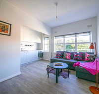 North Bondi Living - 200 metres walk to the beach - Airlie Beach Holiday