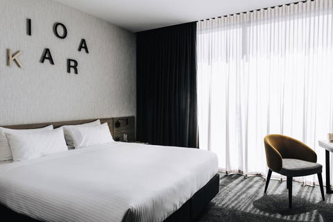 Novotel Melbourne South Wharf - Airlie Beach Holiday 1
