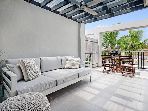 Oasis By The Sea - Airlie Beach Holiday 2