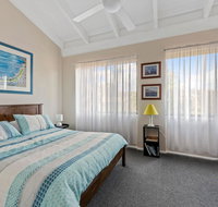 Ocean St Holiday Apartment - Airlie Beach Holiday