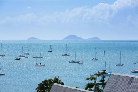 Ocean View Studio 14A - Airlie Beach Holiday 1