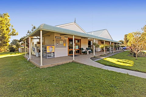 Otways Tourist Park - Airlie Beach Holiday 0