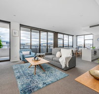 Oversized Luxe 1 Bedder - Amazing Barton - Gym - Airlie Beach Holiday