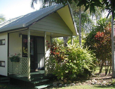 Palm View Holiday Apartments - Airlie Beach Holiday 2