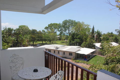 Paravista Motel - Airlie Beach Holiday 1