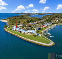 Peninsula Court 6 - Airlie Beach Holiday