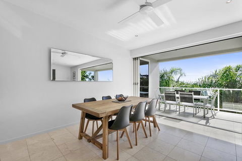 Perfect Getaway, Sunshine Beach - Airlie Beach Holiday 2