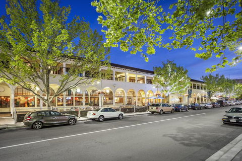 Quest Canberra - Airlie Beach Holiday 0