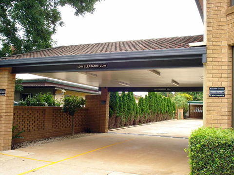 Raceview Motor Inn - Airlie Beach Holiday 2