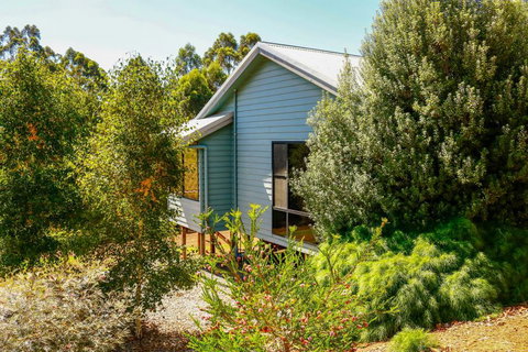 Rainbow Trail Chalets - Airlie Beach Holiday 2