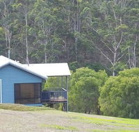 Rainbow Trail Chalets - Airlie Beach Holiday