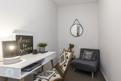 Redfern One Bedroom Apartment With Views - Airlie Beach Holiday 2
