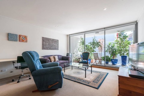 Relaxed Apartment In Camperdown - Airlie Beach Holiday 2