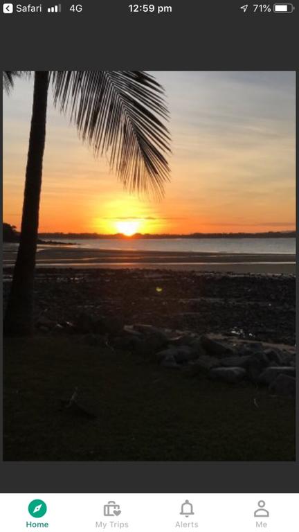 Resort Living - Airlie Beach Holiday 1