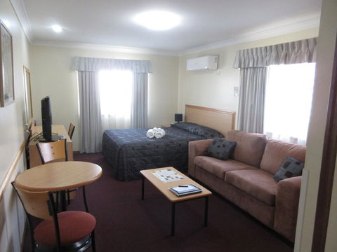 Riviera Executive Suites - Airlie Beach Holiday 2