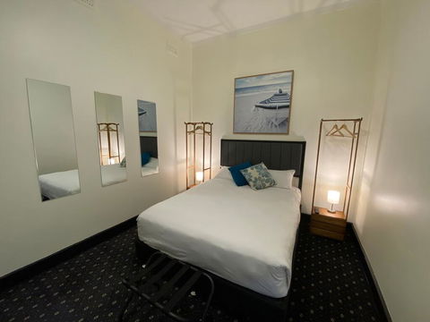 Rooms At Carboni's - Airlie Beach Holiday 2