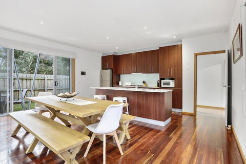 Rye Beach Executive Style - Airlie Beach Holiday 1