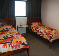 Salty Lark Beach House - Airlie Beach Holiday