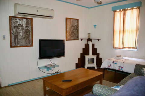 Samford Cottage - Airlie Beach Holiday 2