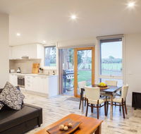 Sandy point hideaway - Airlie Beach Holiday
