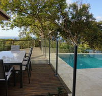 Scribbly Gums - Rainbow Beach Ocean-front spacious home with pool